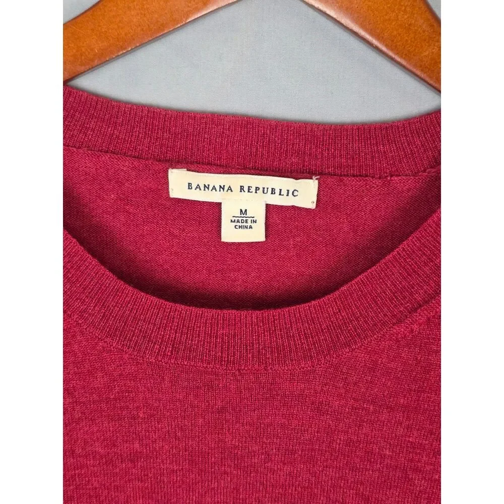 Banana Republic Red Merino Extra Fine Wool Medium Quiet Luxury Old Money Basics
